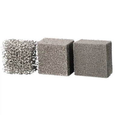 Espuma metálica de alta porosidade